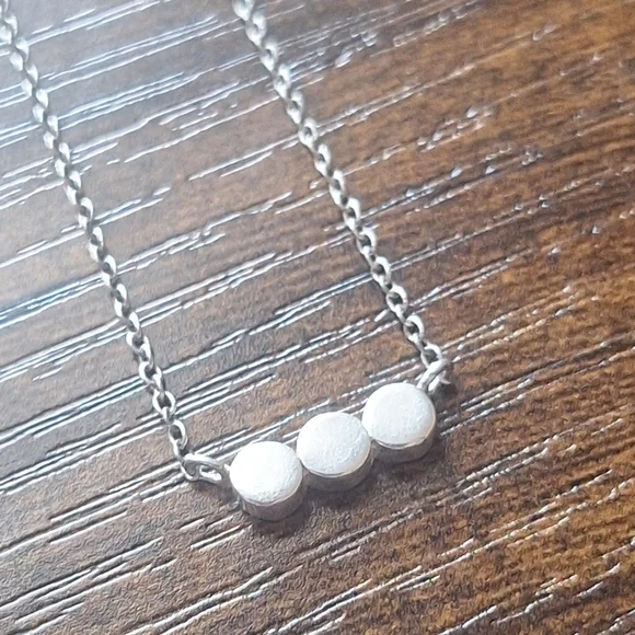 Elegant 925 Sterling Silver Necklace with Triple Disc Pendant - Picture 3 of 6